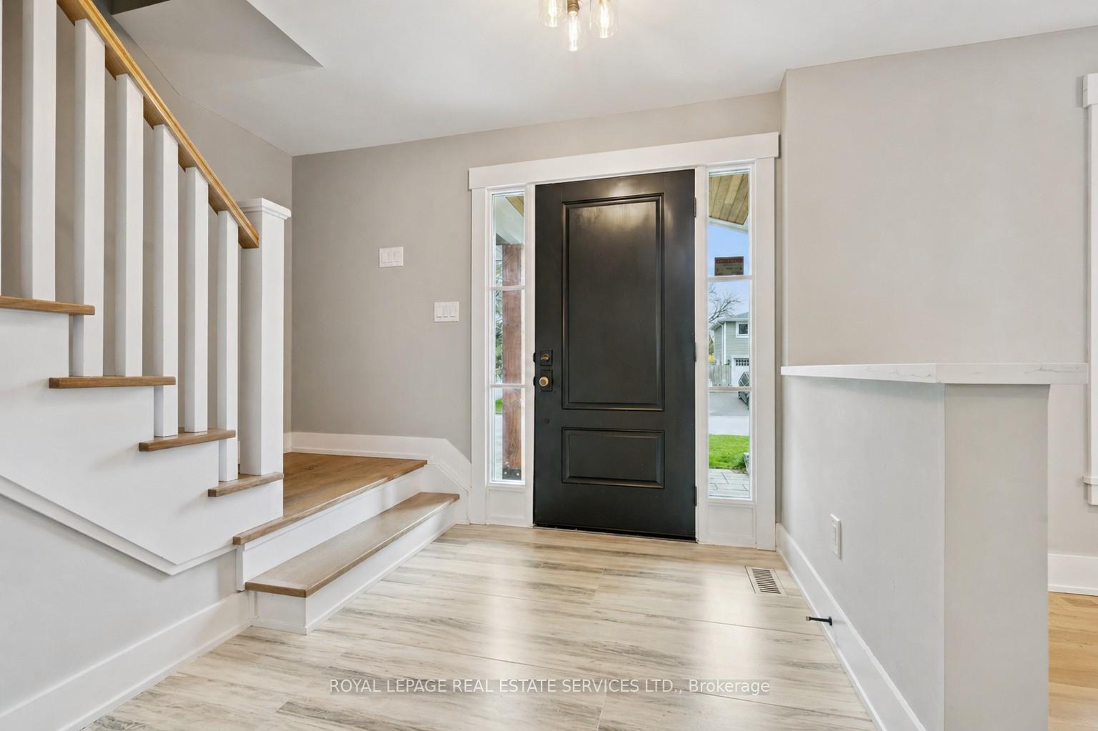 Photo 5 of 269 Sunray Road, Oakville, Bronte — HOMEH