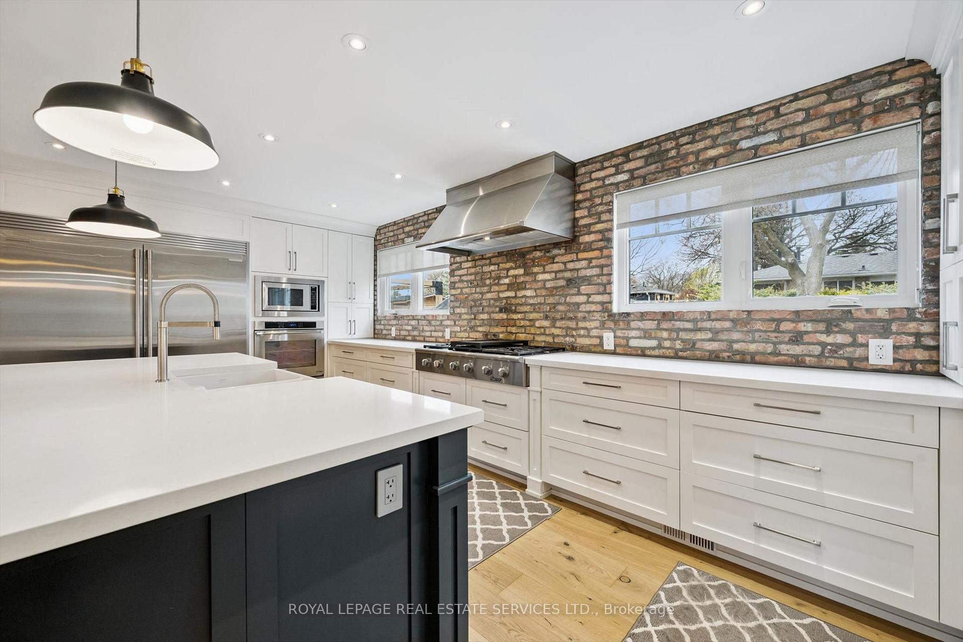 Photo 12 of 269 Sunray Road, Oakville, Bronte — HOMEH