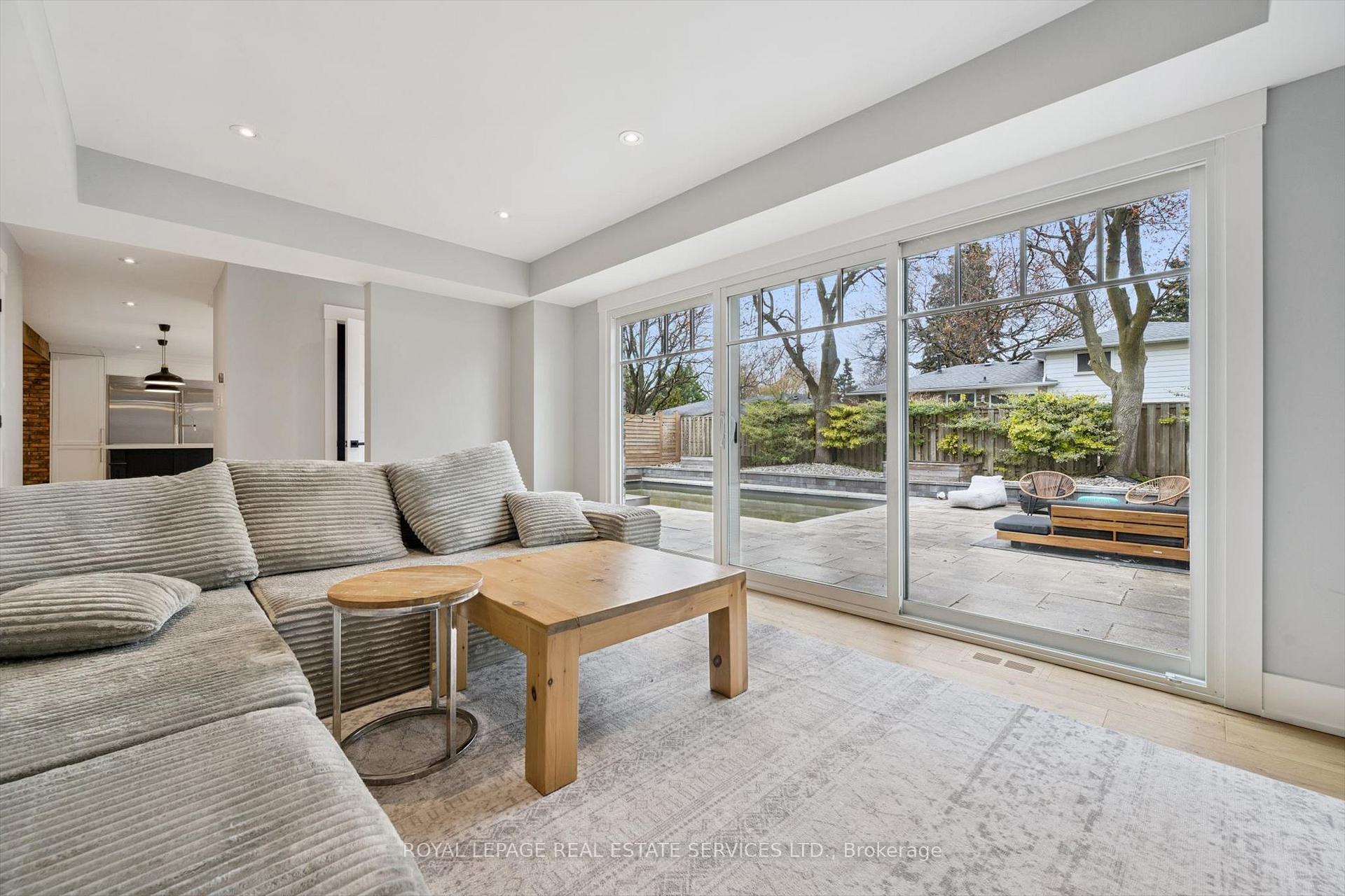 Photo 16 of 269 Sunray Road, Oakville, Bronte — HOMEH