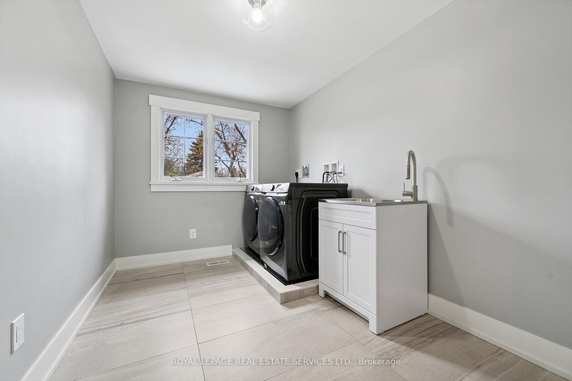Photo 33 of 269 Sunray Road, Oakville, Bronte — HOMEH