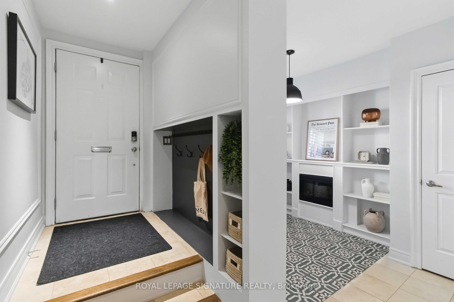 Photo 3 of 31 Furrow Lane, Etobicoke, Islington-City Centre West — HOMEH