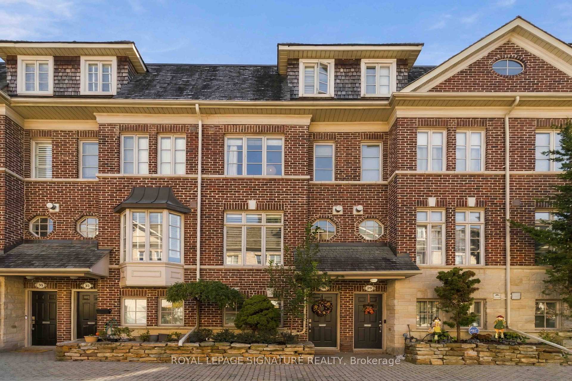 Photo 87 of 31 Furrow Lane, Etobicoke, Islington-City Centre West — HOMEH