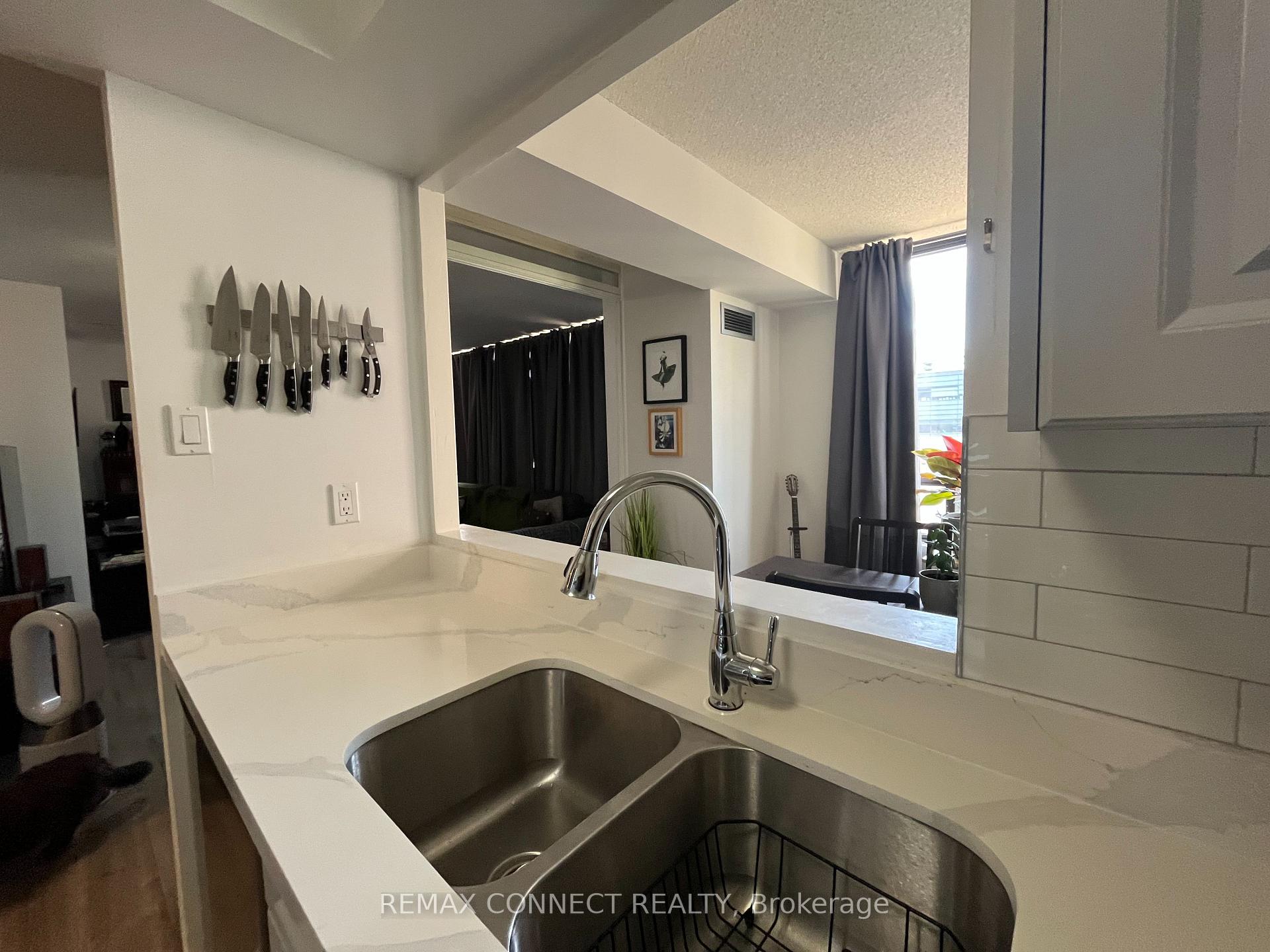 Photo 10 of Unit 601, 117 Gerrard Street, Toronto, Church-Yonge Corridor — HOMEH