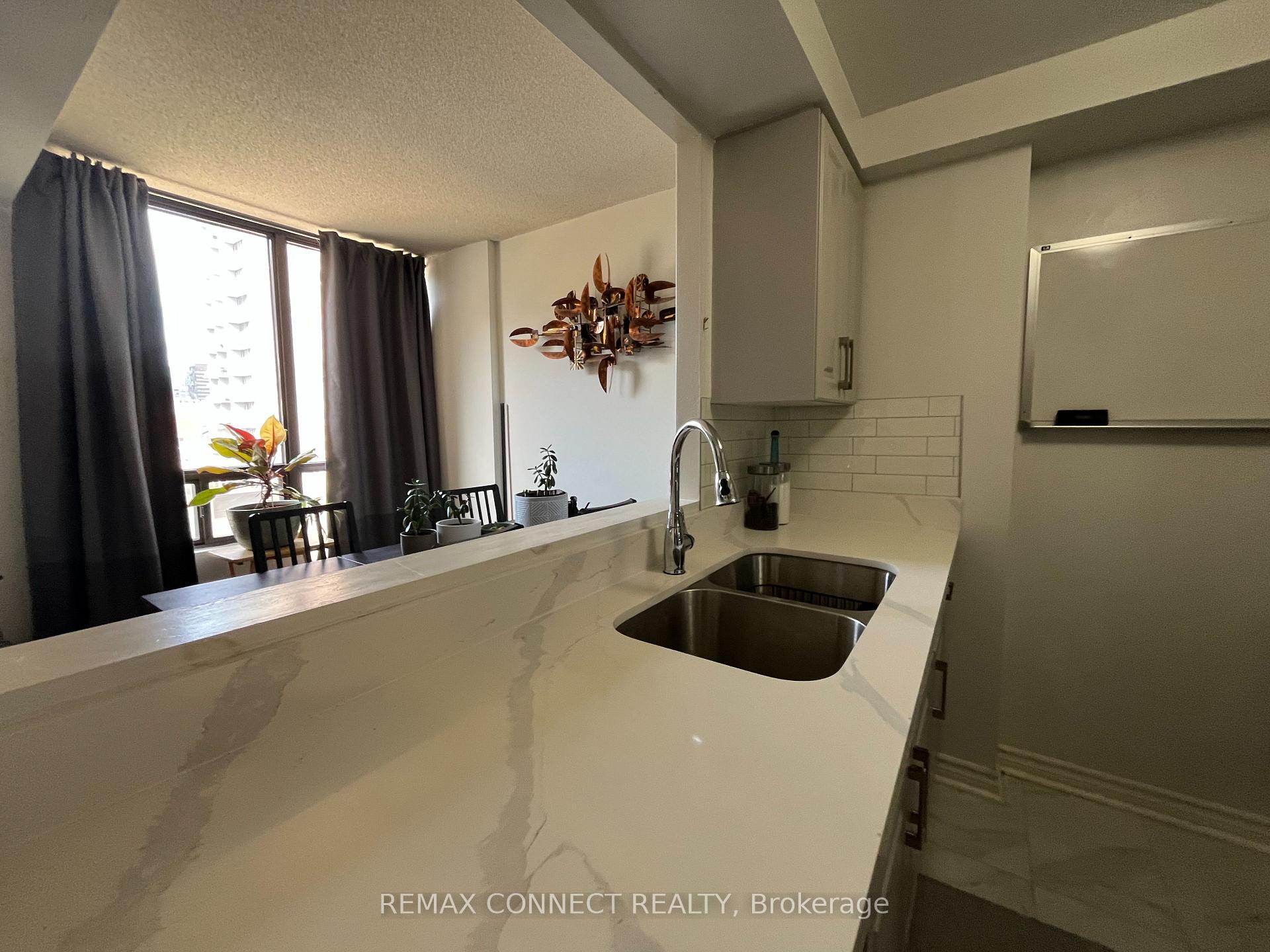 Photo 14 of Unit 601, 117 Gerrard Street, Toronto, Church-Yonge Corridor — HOMEH