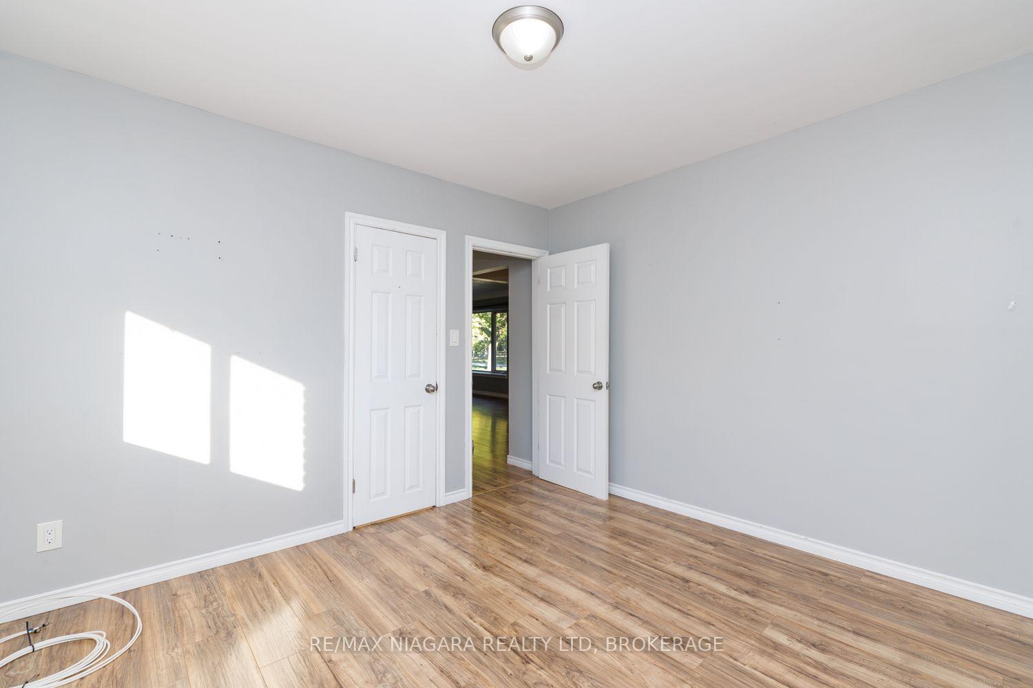 Photo 12 of 6 Broadmore Avenue, St. Catharines, Carlton/Bunting — HOMEH