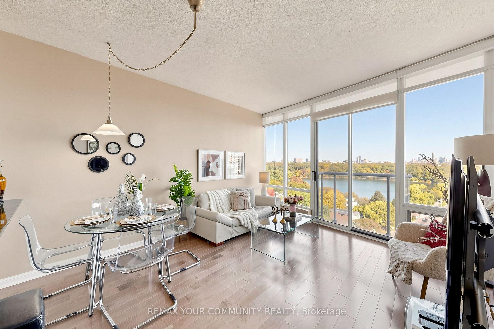 Photo 10 of Unit 1506, 15 Windermere Avenue, Toronto, High Park-Swansea — HOMEH