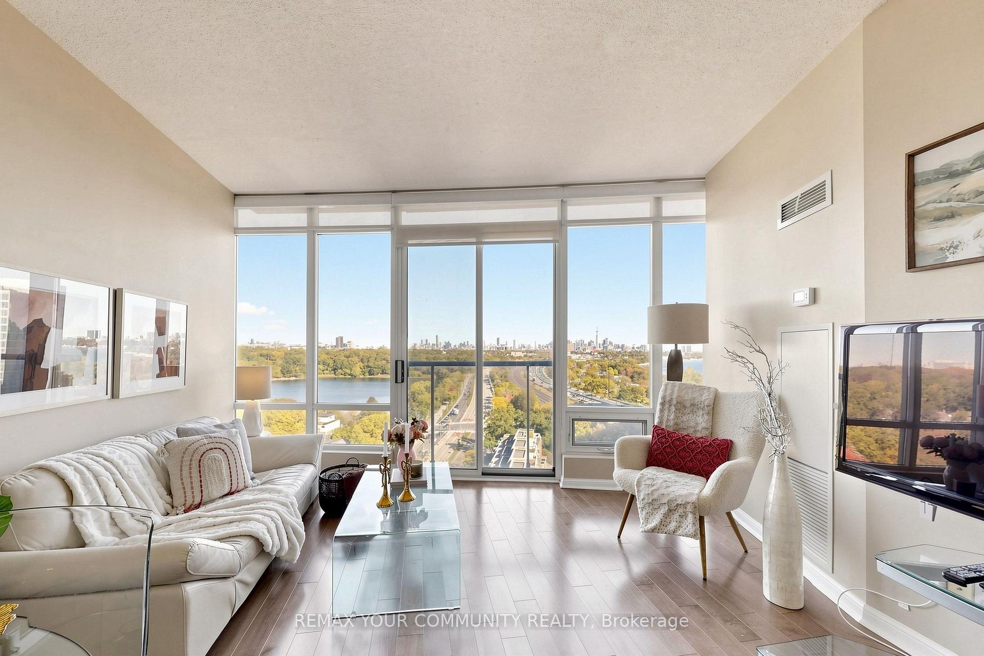 Photo 11 of Unit 1506, 15 Windermere Avenue, Toronto, High Park-Swansea — HOMEH