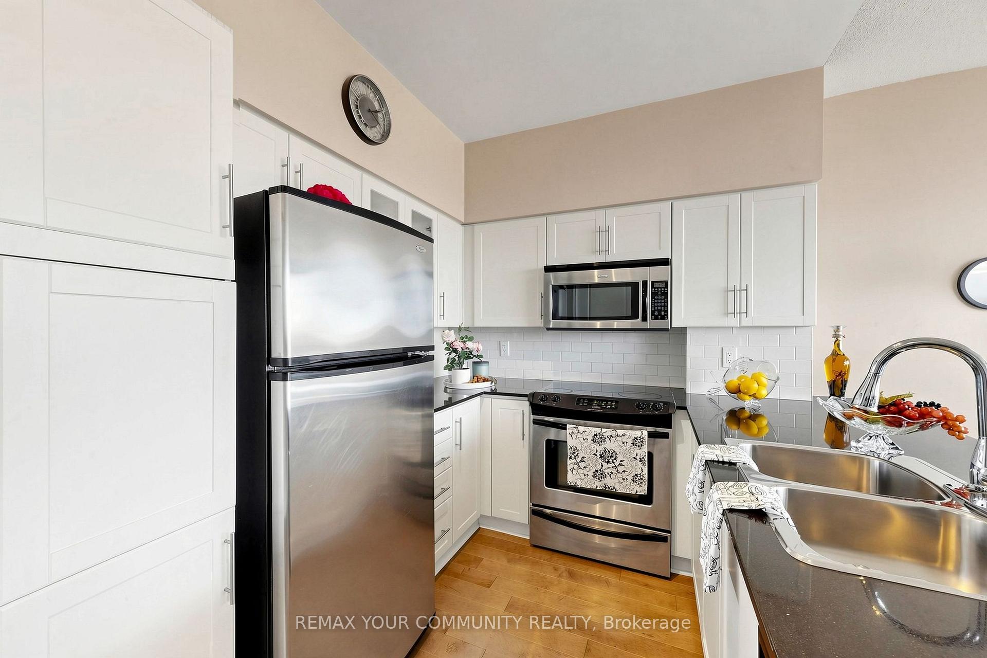 Photo 19 of Unit 1506, 15 Windermere Avenue, Toronto, High Park-Swansea — HOMEH