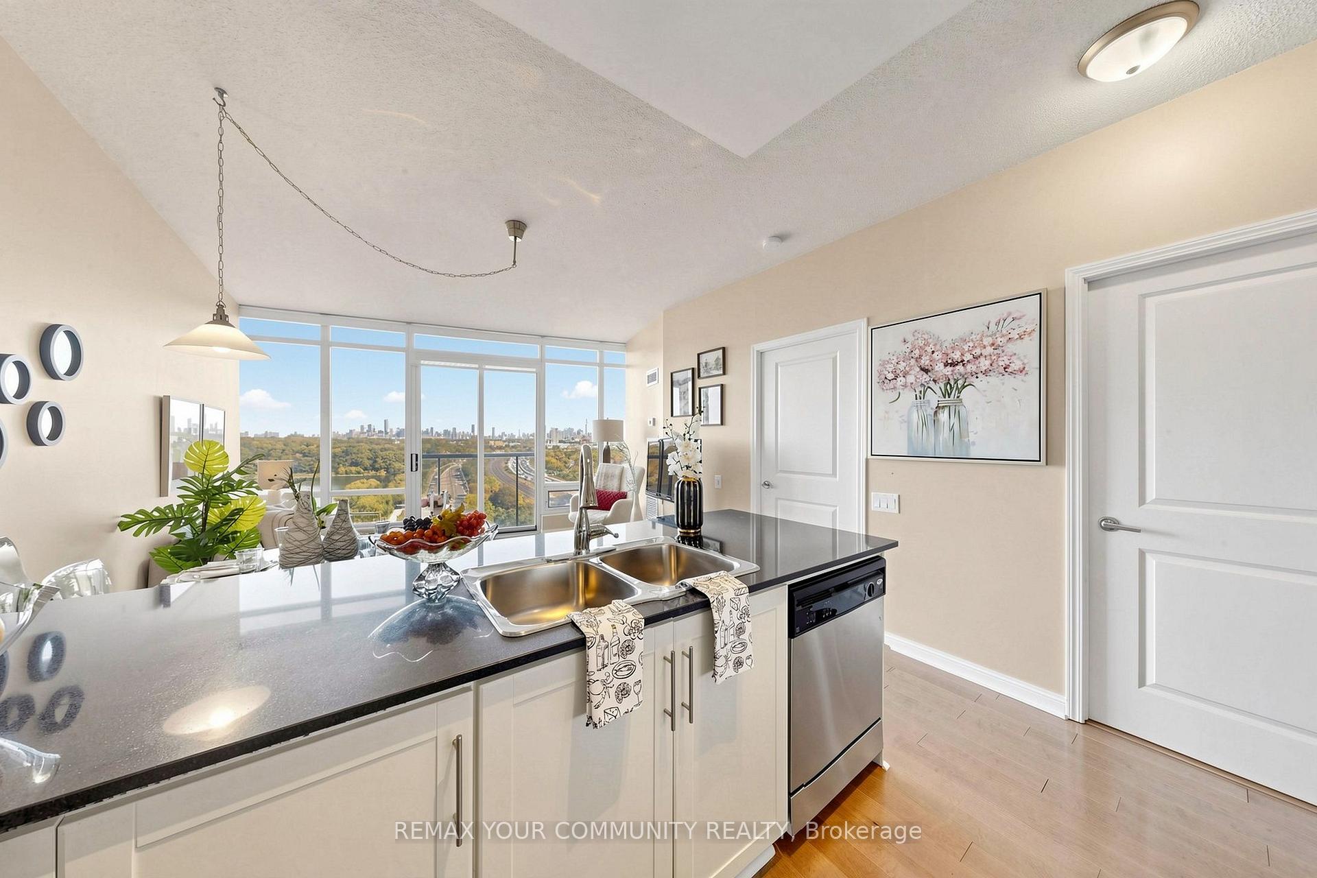 Photo 20 of Unit 1506, 15 Windermere Avenue, Toronto, High Park-Swansea — HOMEH
