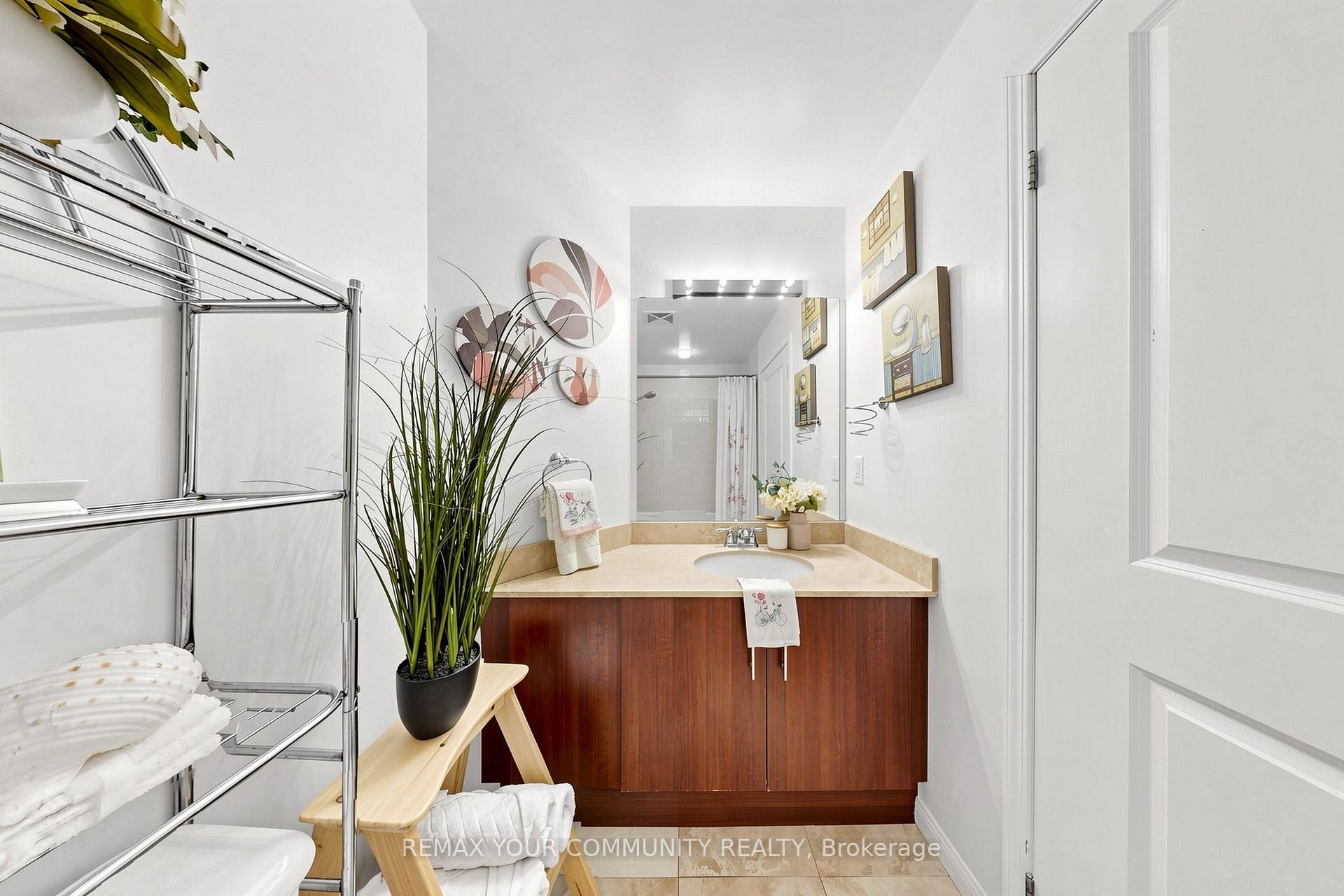 Photo 30 of Unit 1506, 15 Windermere Avenue, Toronto, High Park-Swansea — HOMEH