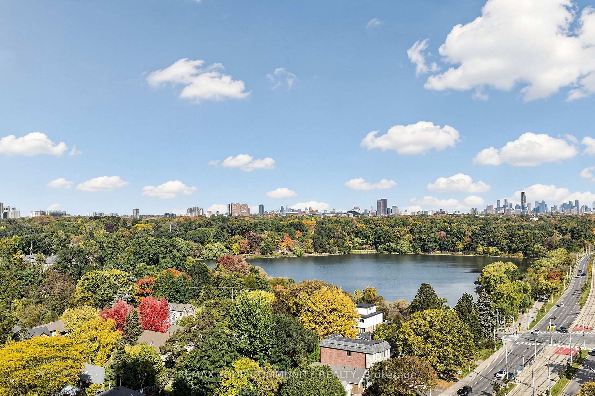 Photo 35 of Unit 1506, 15 Windermere Avenue, Toronto, High Park-Swansea — HOMEH