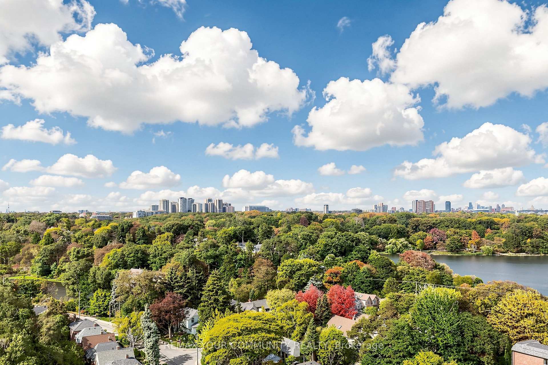 Photo 36 of Unit 1506, 15 Windermere Avenue, Toronto, High Park-Swansea — HOMEH