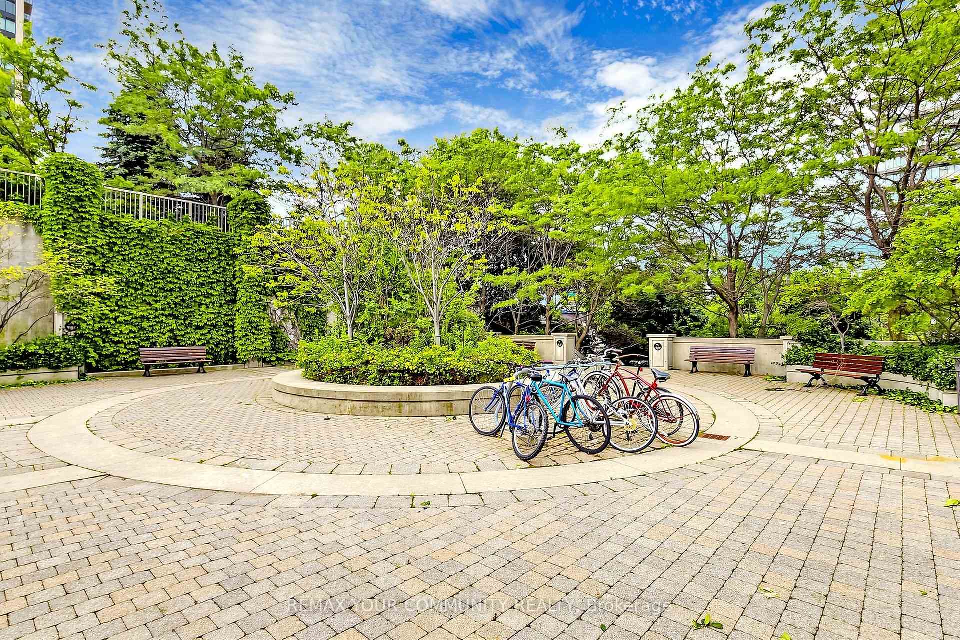 Photo 46 of Unit 1506, 15 Windermere Avenue, Toronto, High Park-Swansea — HOMEH