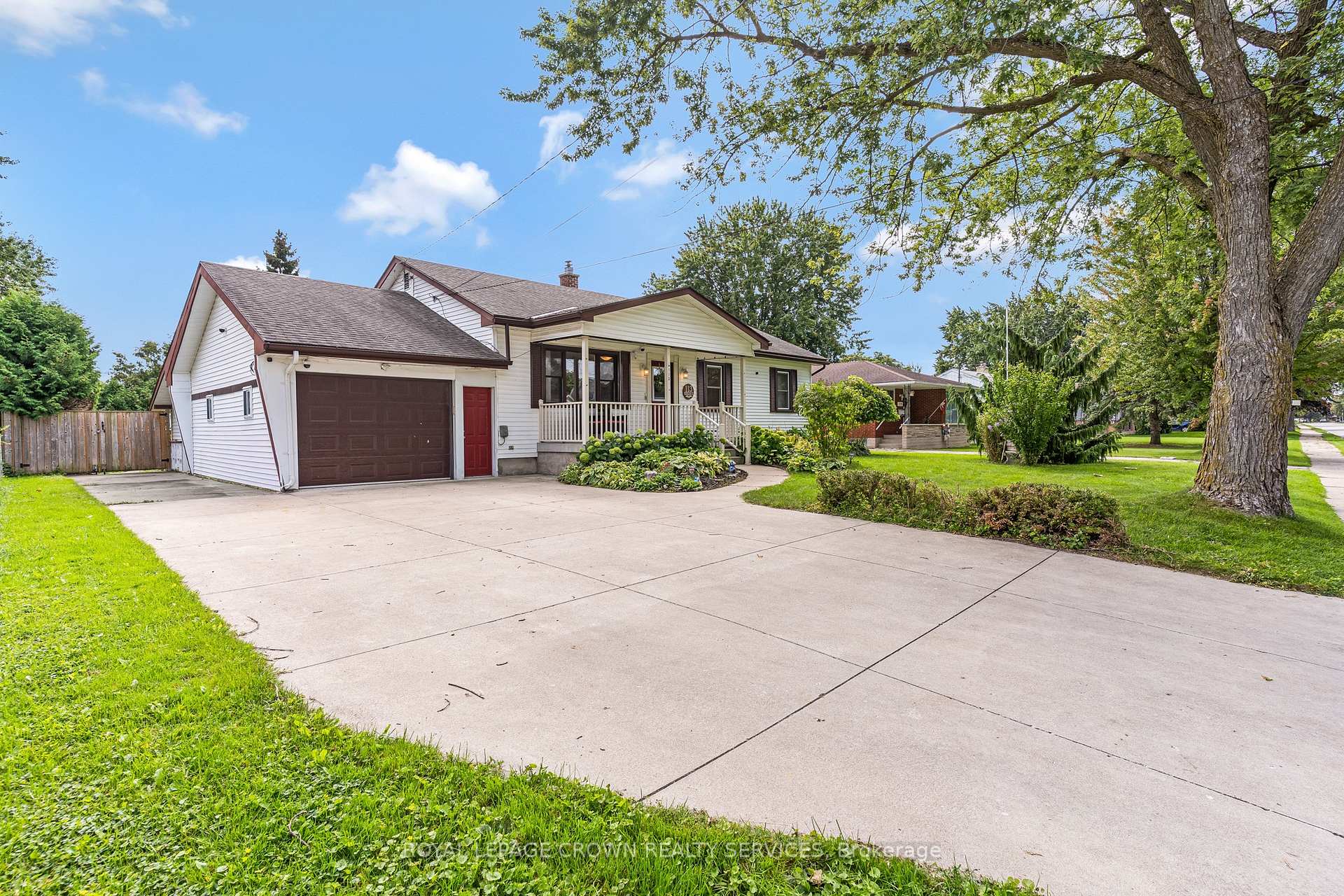 Photo 4 of 113 Whitelock Street, Stratford — HOMEH