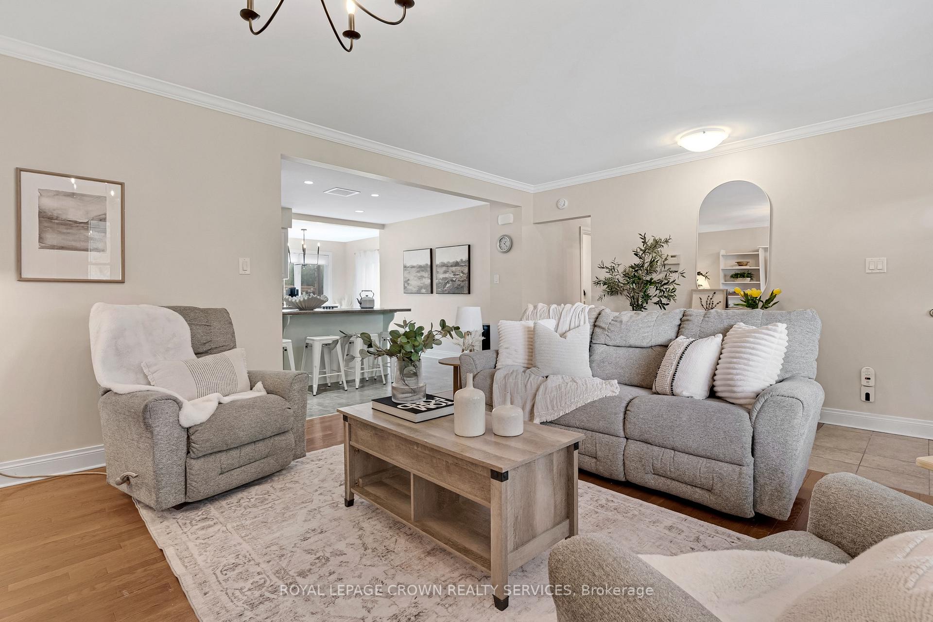 Photo 11 of 113 Whitelock Street, Stratford — HOMEH