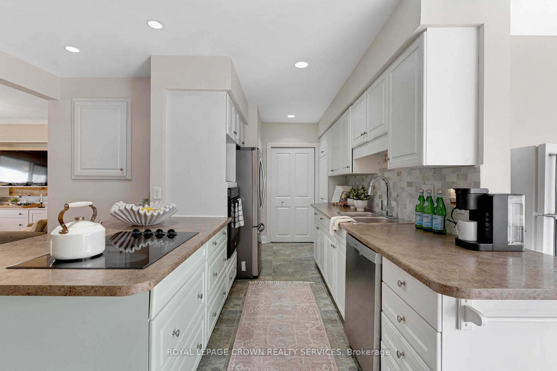 Photo 14 of 113 Whitelock Street, Stratford — HOMEH