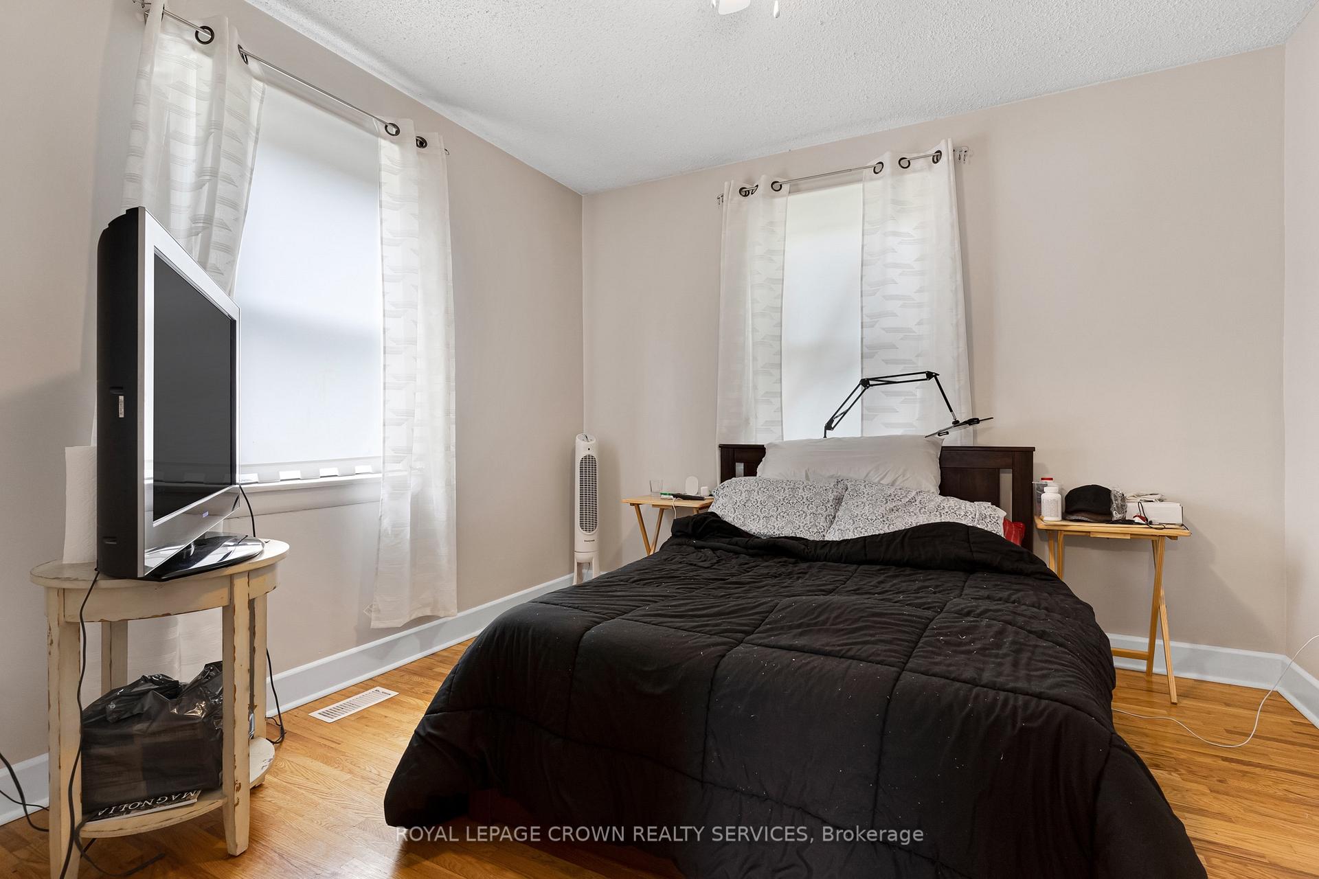 Photo 26 of 113 Whitelock Street, Stratford — HOMEH