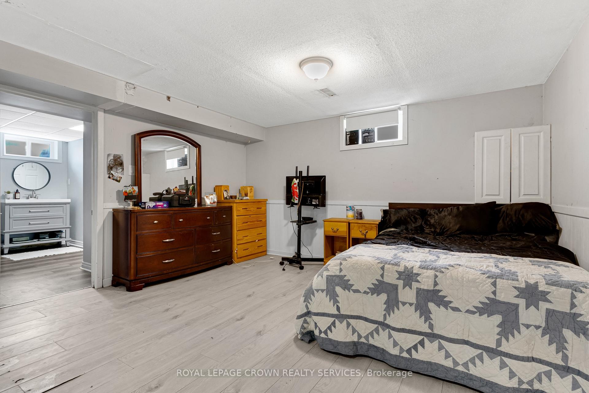 Photo 31 of 113 Whitelock Street, Stratford — HOMEH