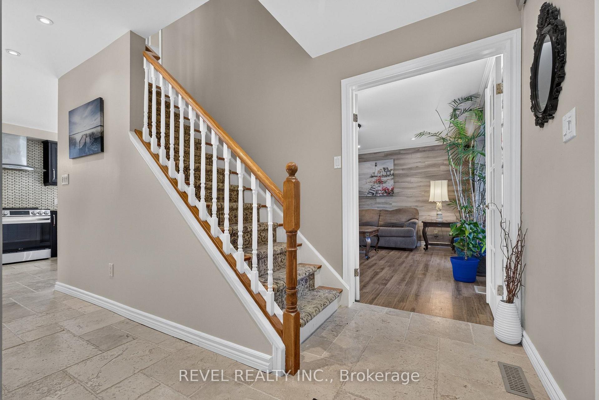 Photo 7 of 2084 Fifteenth Side Road, Milton, Moffat — HOMEH