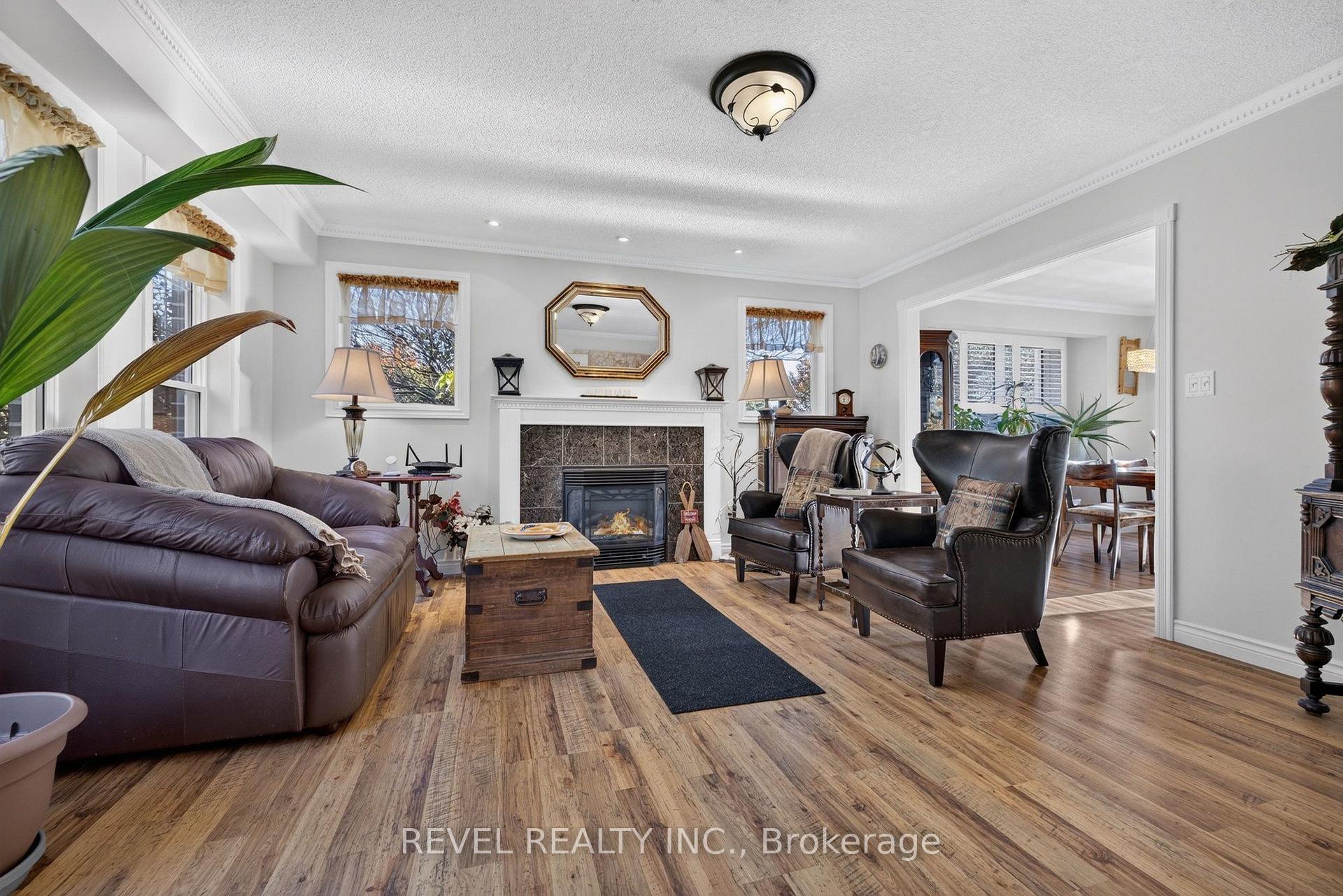 Photo 8 of 2084 Fifteenth Side Road, Milton, Moffat — HOMEH