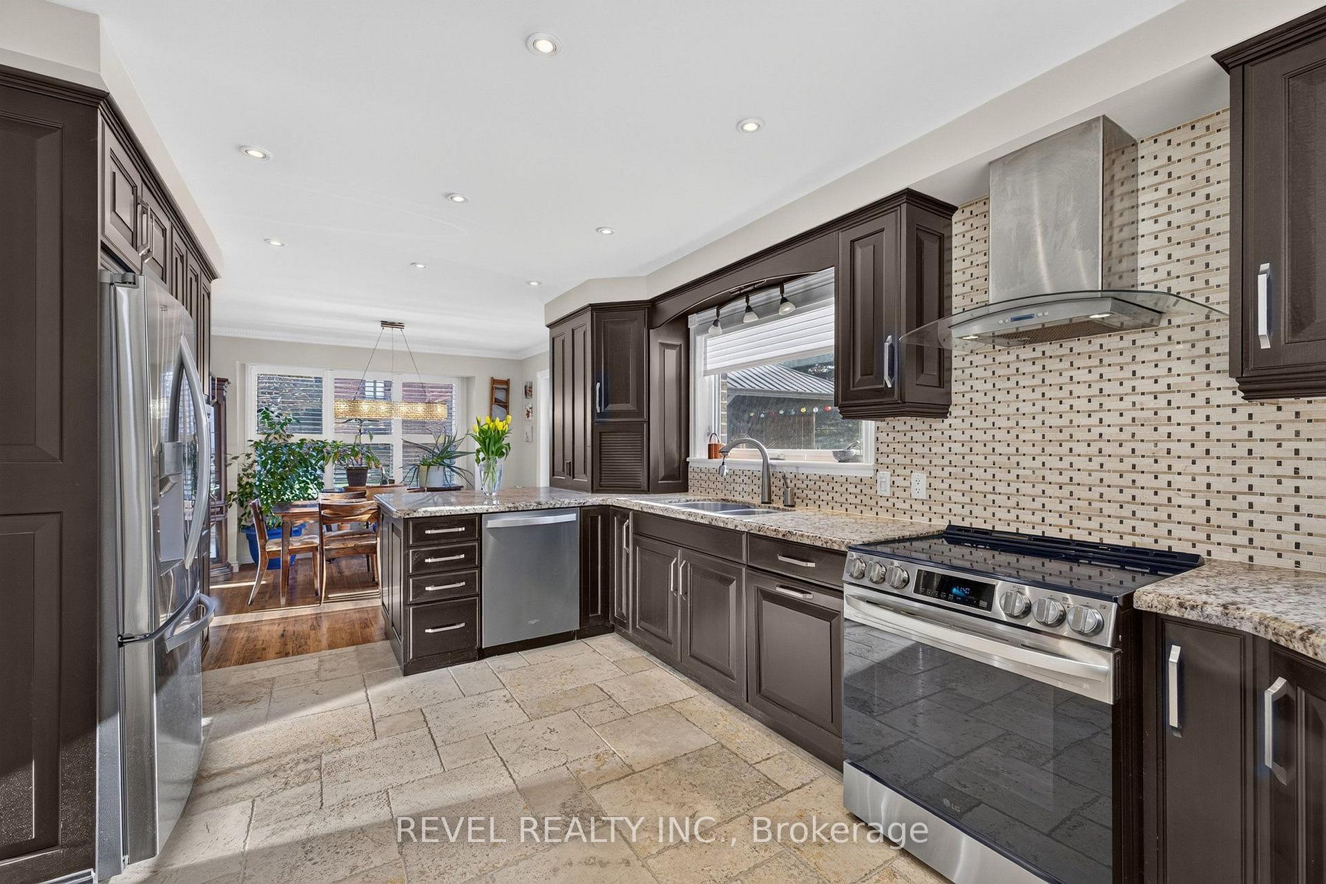 Photo 14 of 2084 Fifteenth Side Road, Milton, Moffat — HOMEH