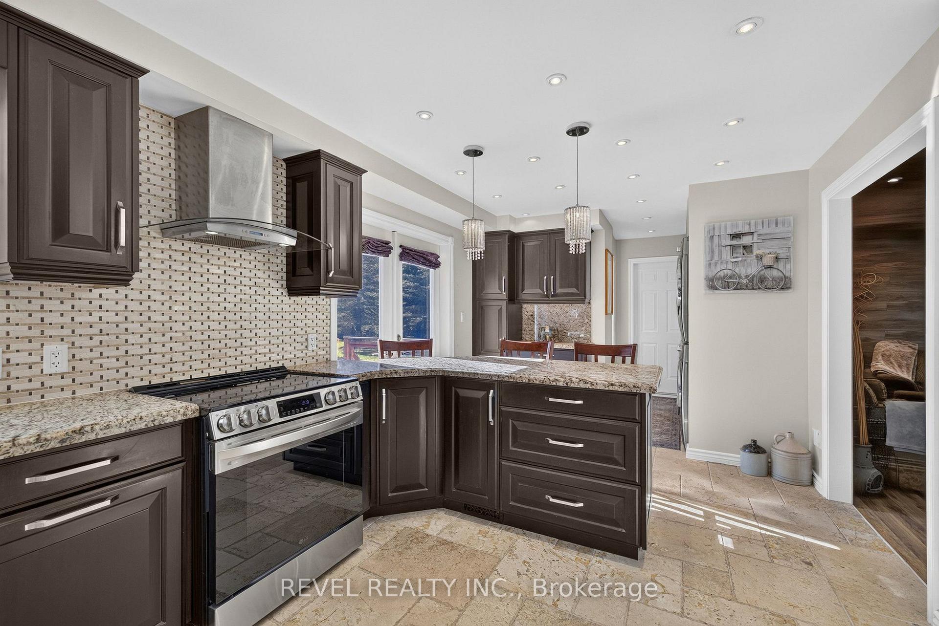 Photo 18 of 2084 Fifteenth Side Road, Milton, Moffat — HOMEH