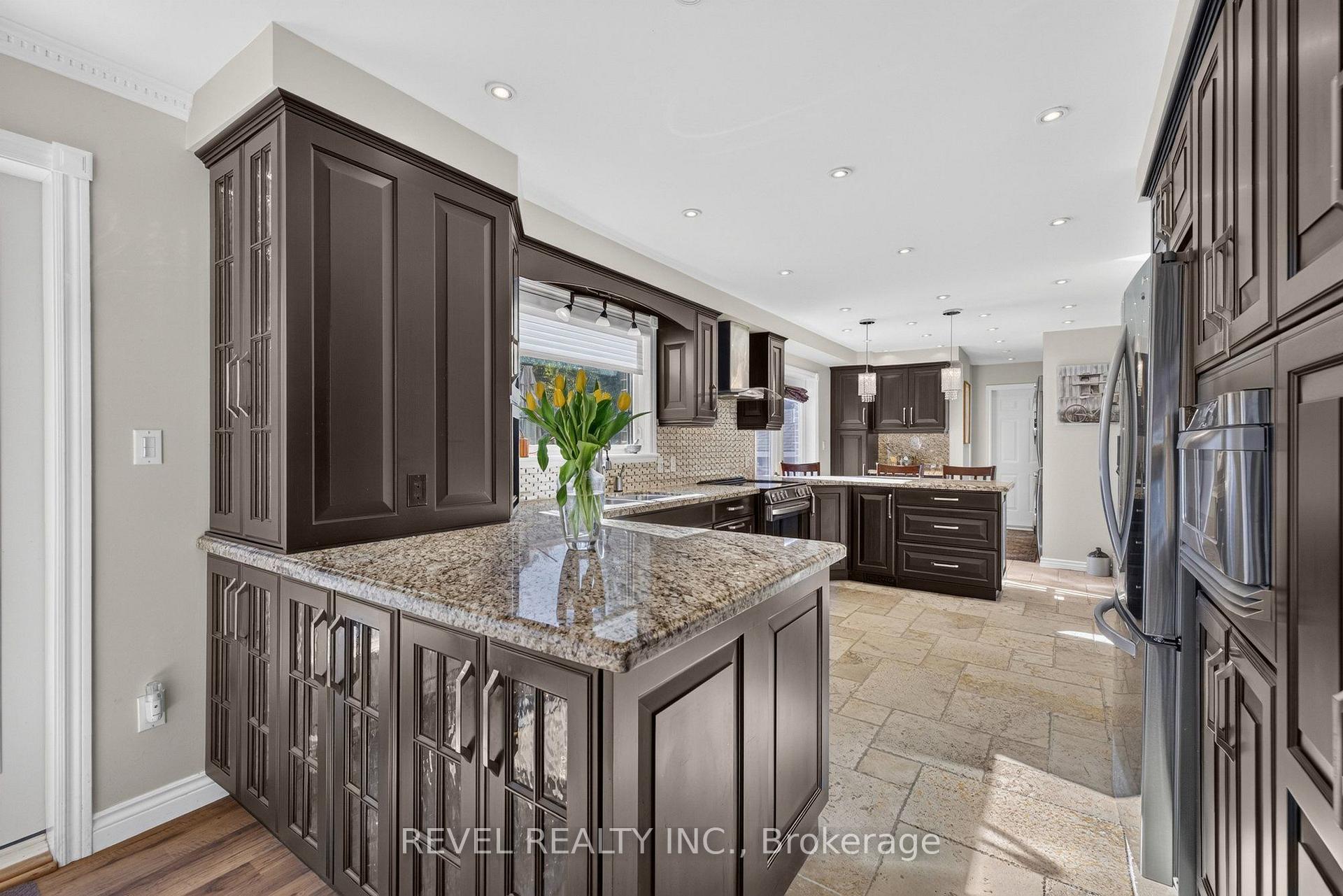 Photo 20 of 2084 Fifteenth Side Road, Milton, Moffat — HOMEH
