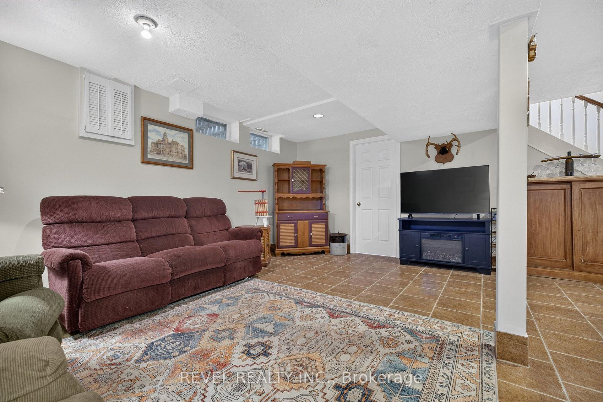 Photo 35 of 2084 Fifteenth Side Road, Milton, Moffat — HOMEH