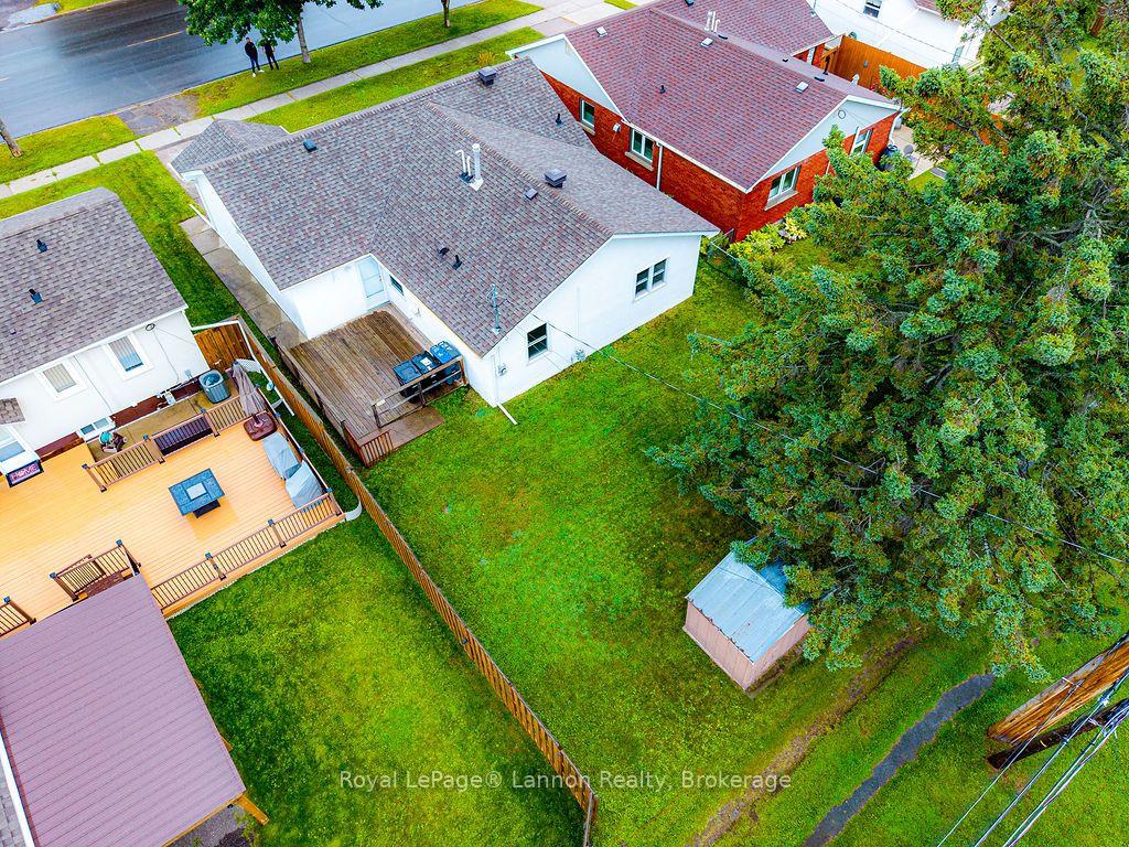 Photo 3 of 356 Kingsway Avenue, Thunder Bay, Hyde Park — HOMEH