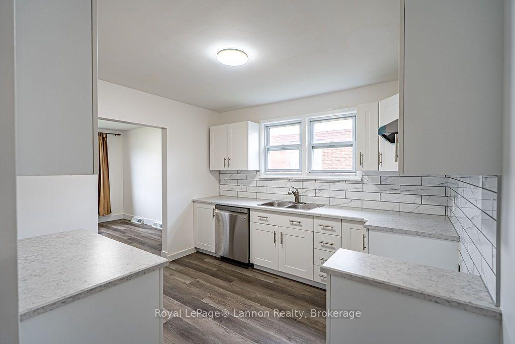 Photo 10 of 356 Kingsway Avenue, Thunder Bay, Hyde Park — HOMEH