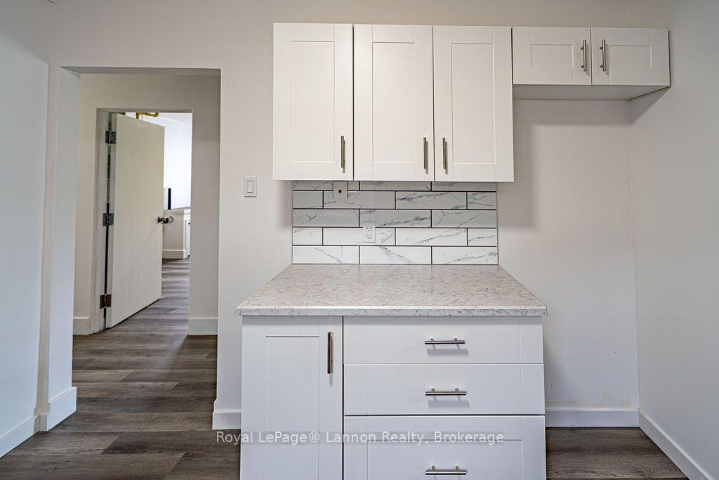 Photo 11 of 356 Kingsway Avenue, Thunder Bay, Hyde Park — HOMEH