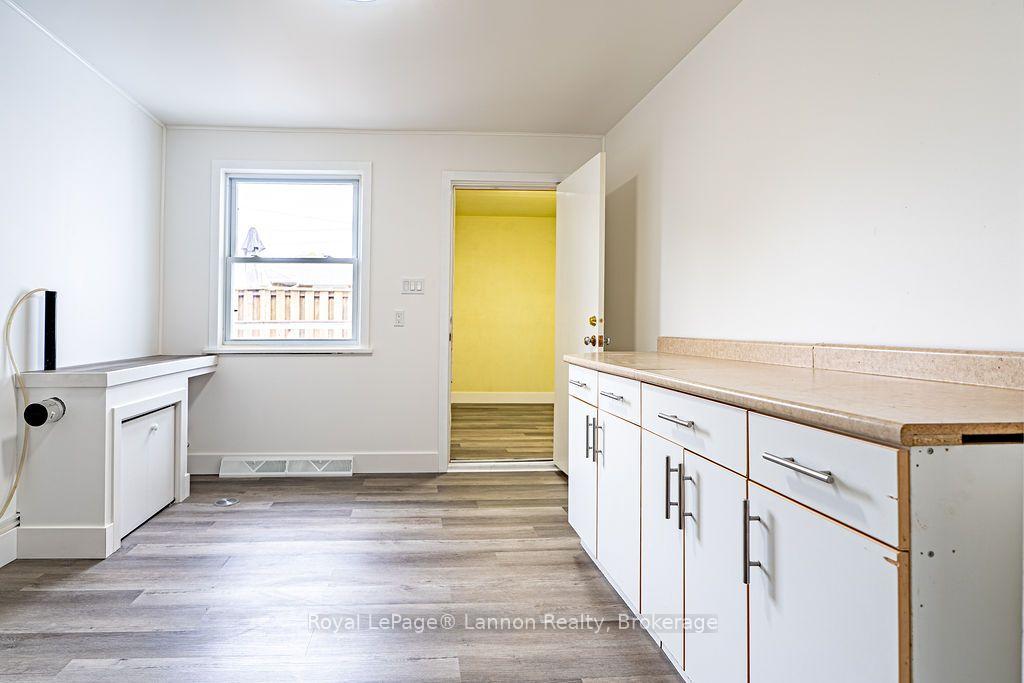 Photo 12 of 356 Kingsway Avenue, Thunder Bay, Hyde Park — HOMEH