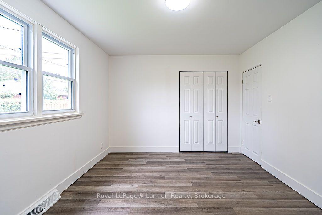 Photo 20 of 356 Kingsway Avenue, Thunder Bay, Hyde Park — HOMEH