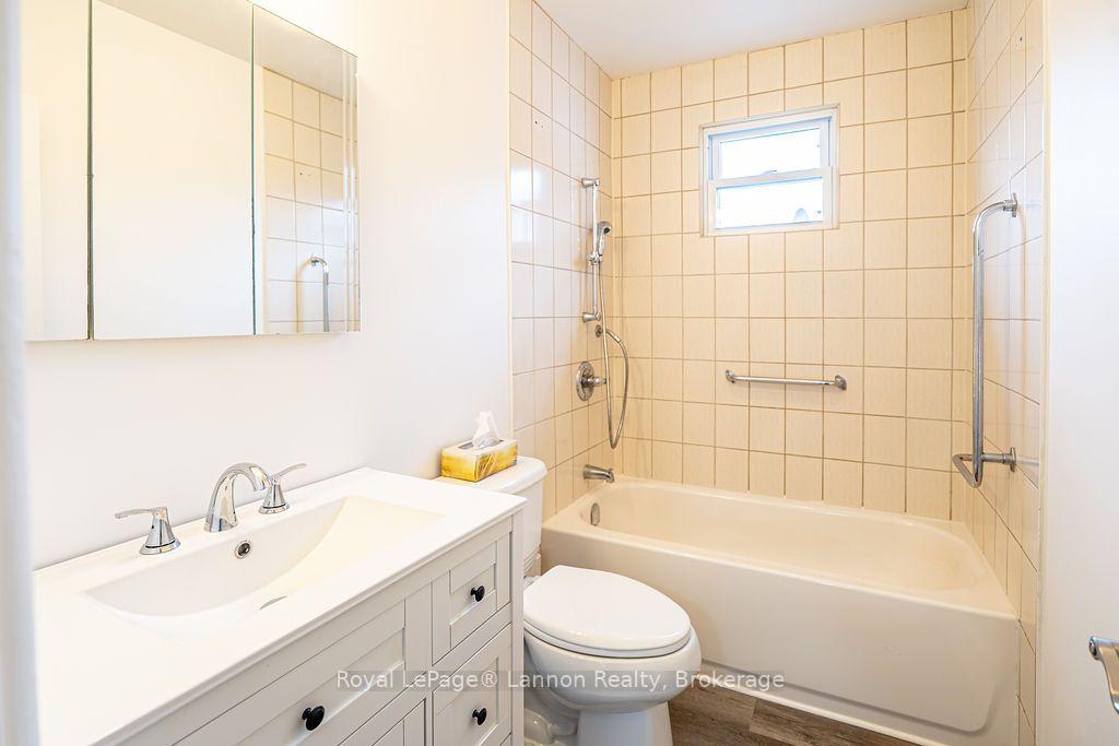 Photo 22 of 356 Kingsway Avenue, Thunder Bay, Hyde Park — HOMEH