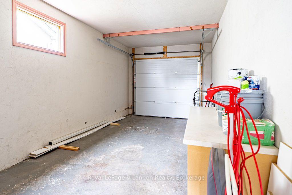 Photo 27 of 356 Kingsway Avenue, Thunder Bay, Hyde Park — HOMEH