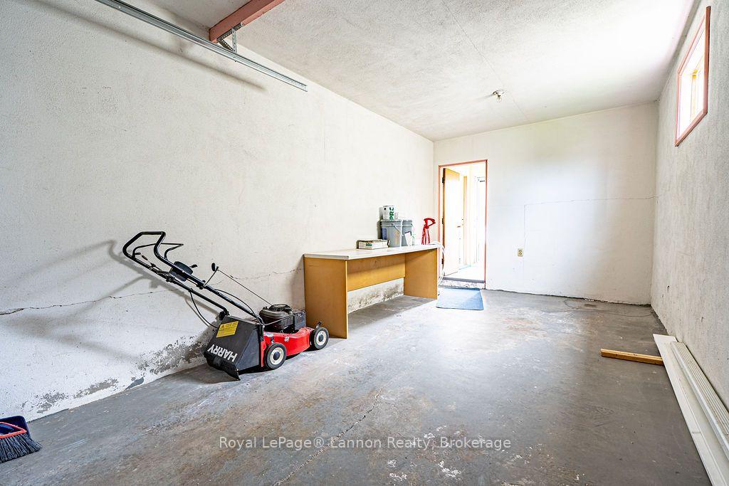 Photo 28 of 356 Kingsway Avenue, Thunder Bay, Hyde Park — HOMEH