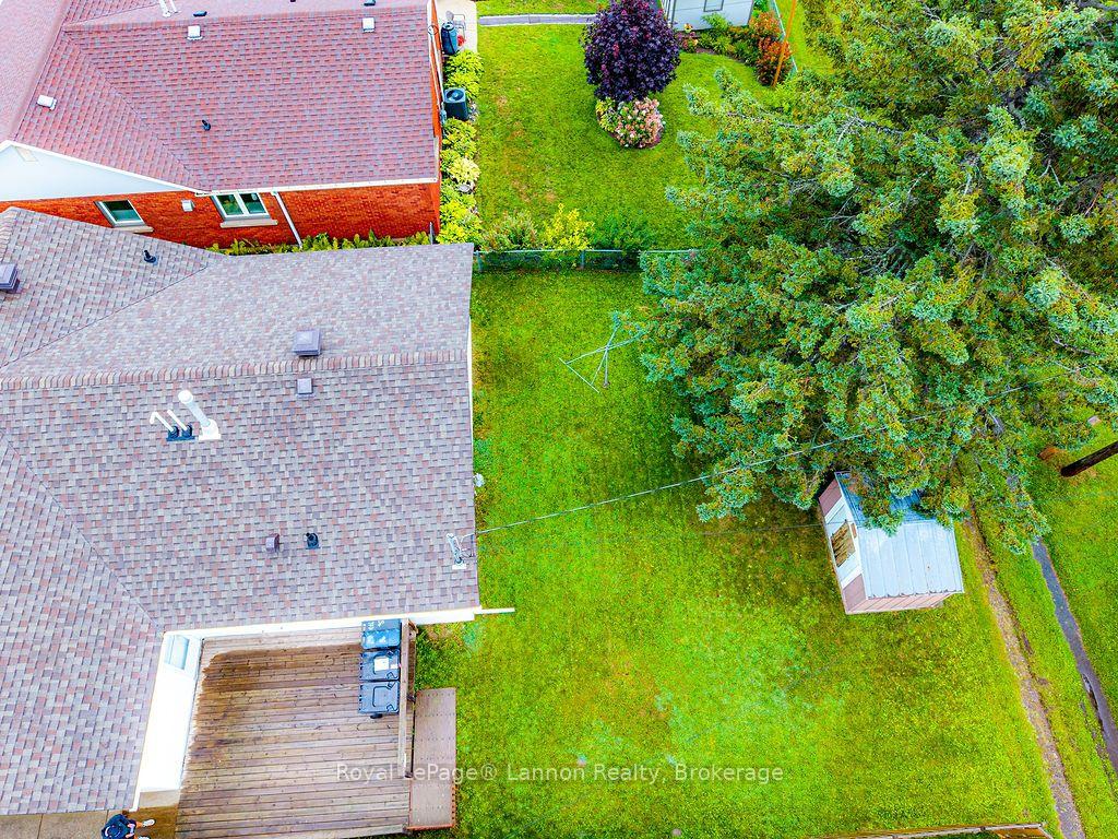 Photo 29 of 356 Kingsway Avenue, Thunder Bay, Hyde Park — HOMEH