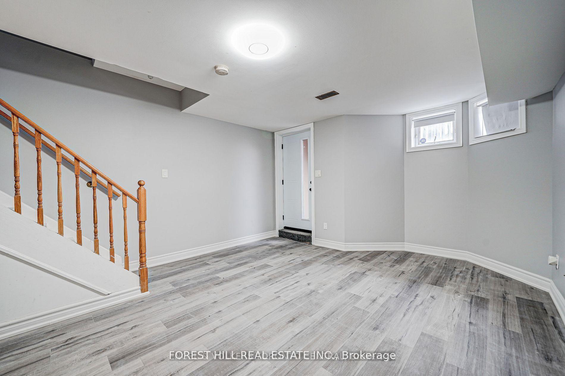 Photo 4 of Unit Lower, 39A Lippincott Street E, North York, Weston — HOMEH