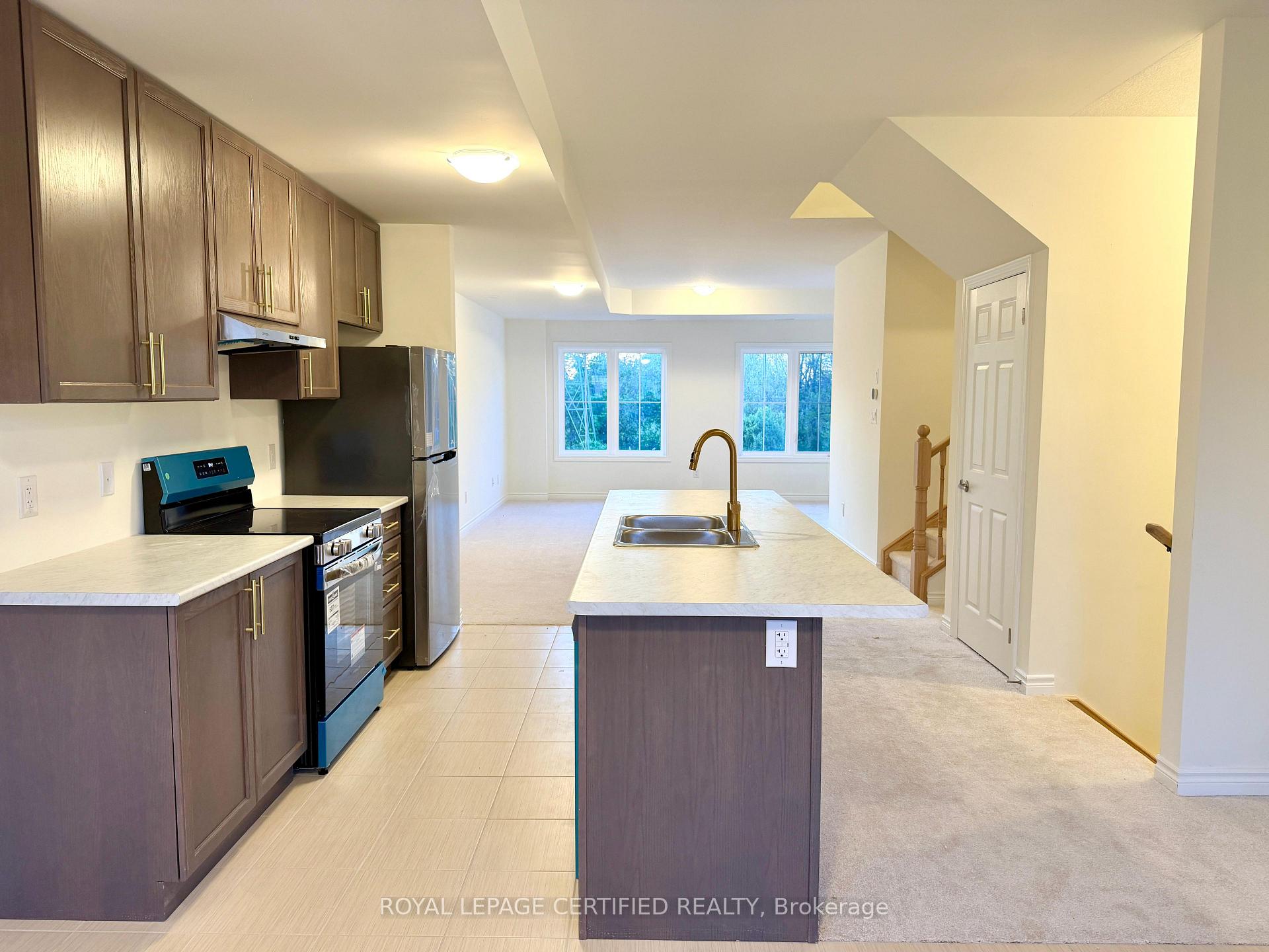 Photo 5 of 677 Park Road, Brantford, Lynden Hills — HOMEH