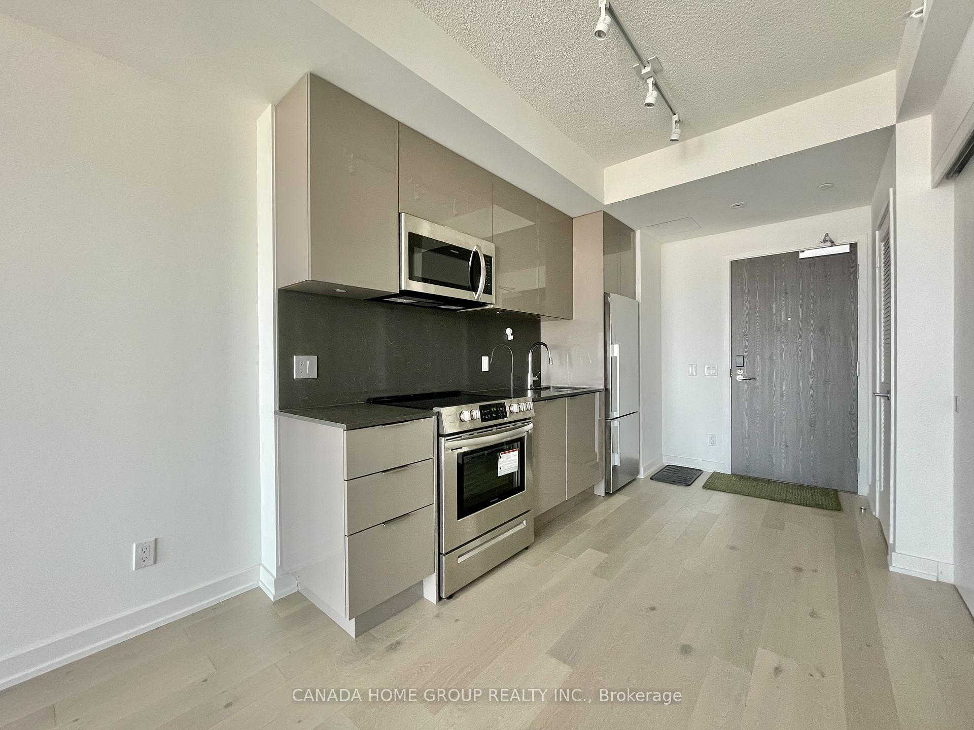 Photo 2 of Unit 3201, 25 Richmond Street E, Toronto, Church-Yonge Corridor — HOMEH