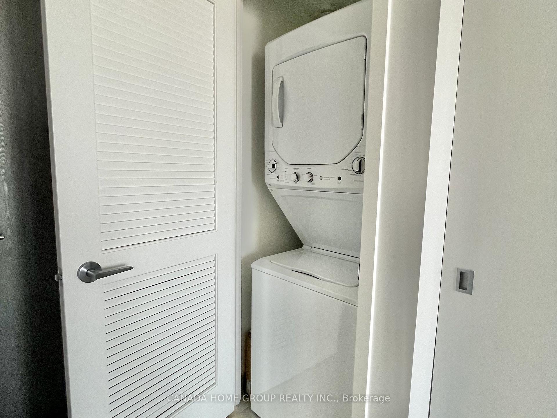 Photo 10 of Unit 3201, 25 Richmond Street E, Toronto, Church-Yonge Corridor — HOMEH