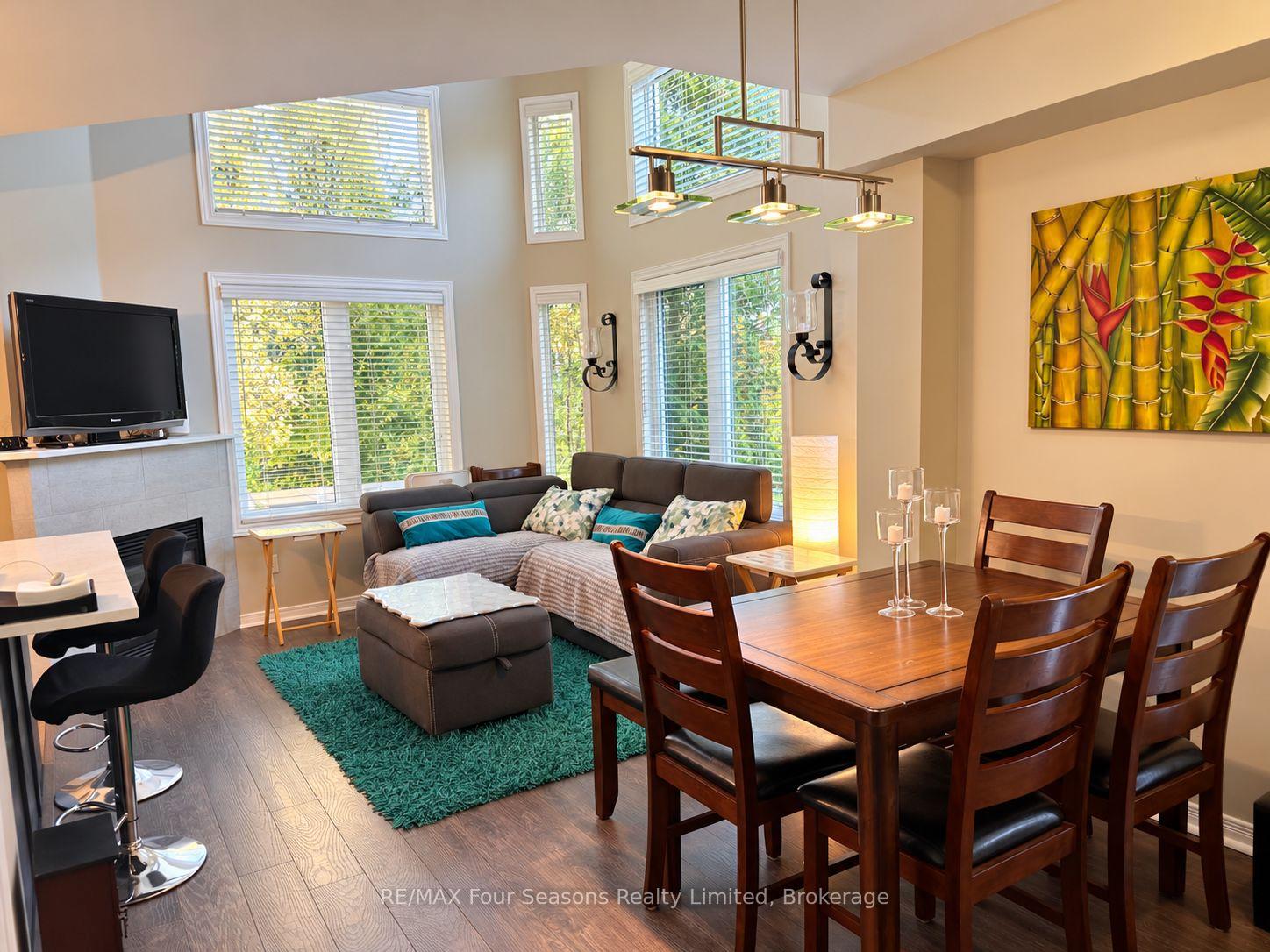 Photo 5 of Unit 21, 41 Sundial Court, Collingwood — HOMEH