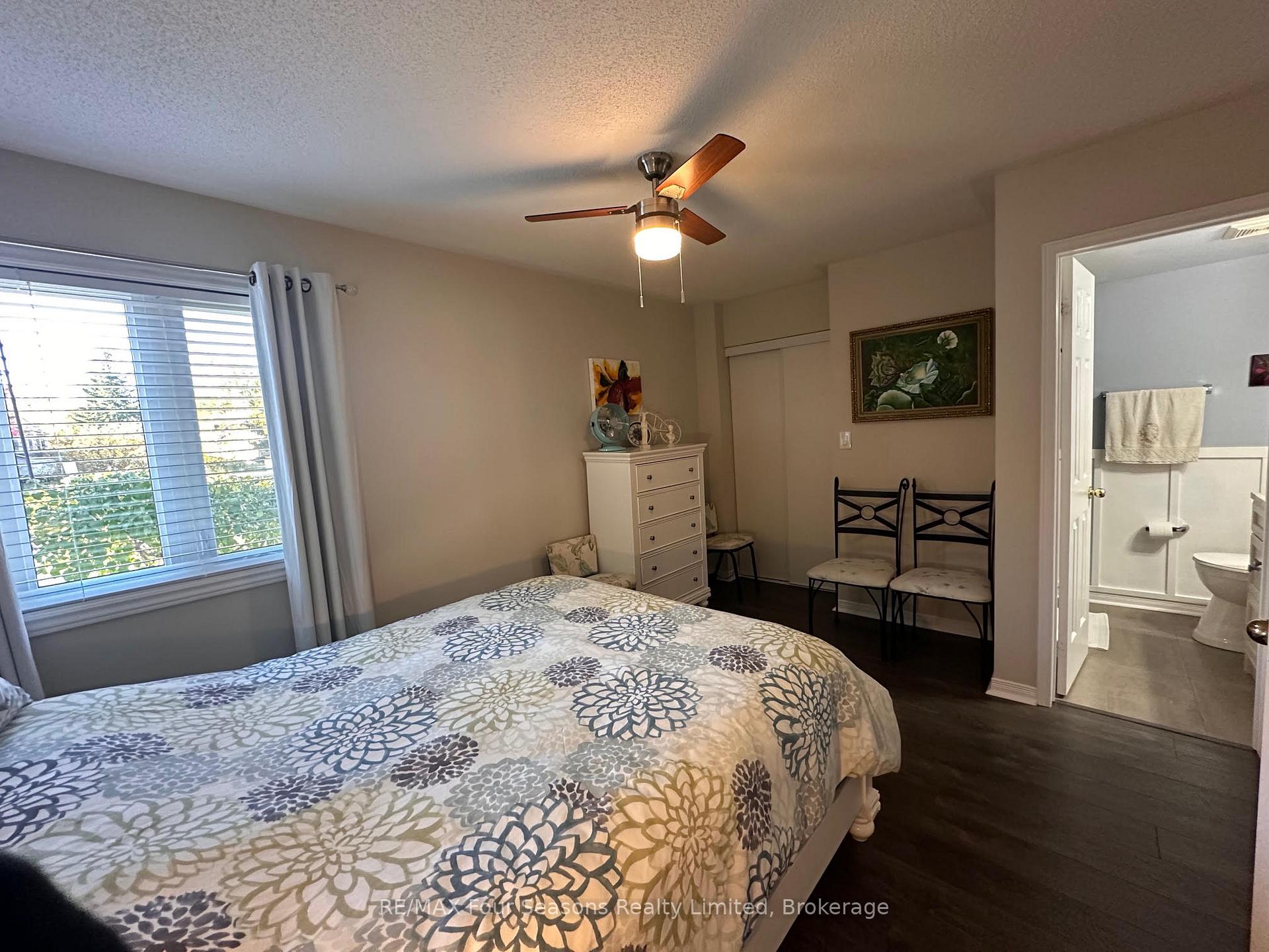 Photo 8 of Unit 21, 41 Sundial Court, Collingwood — HOMEH