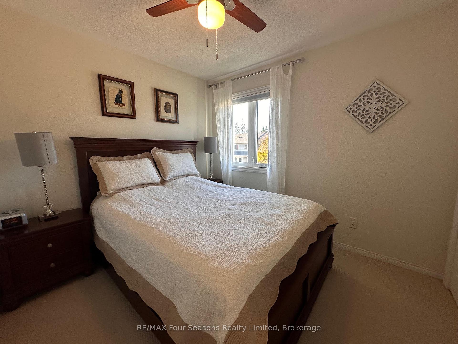 Photo 12 of Unit 21, 41 Sundial Court, Collingwood — HOMEH