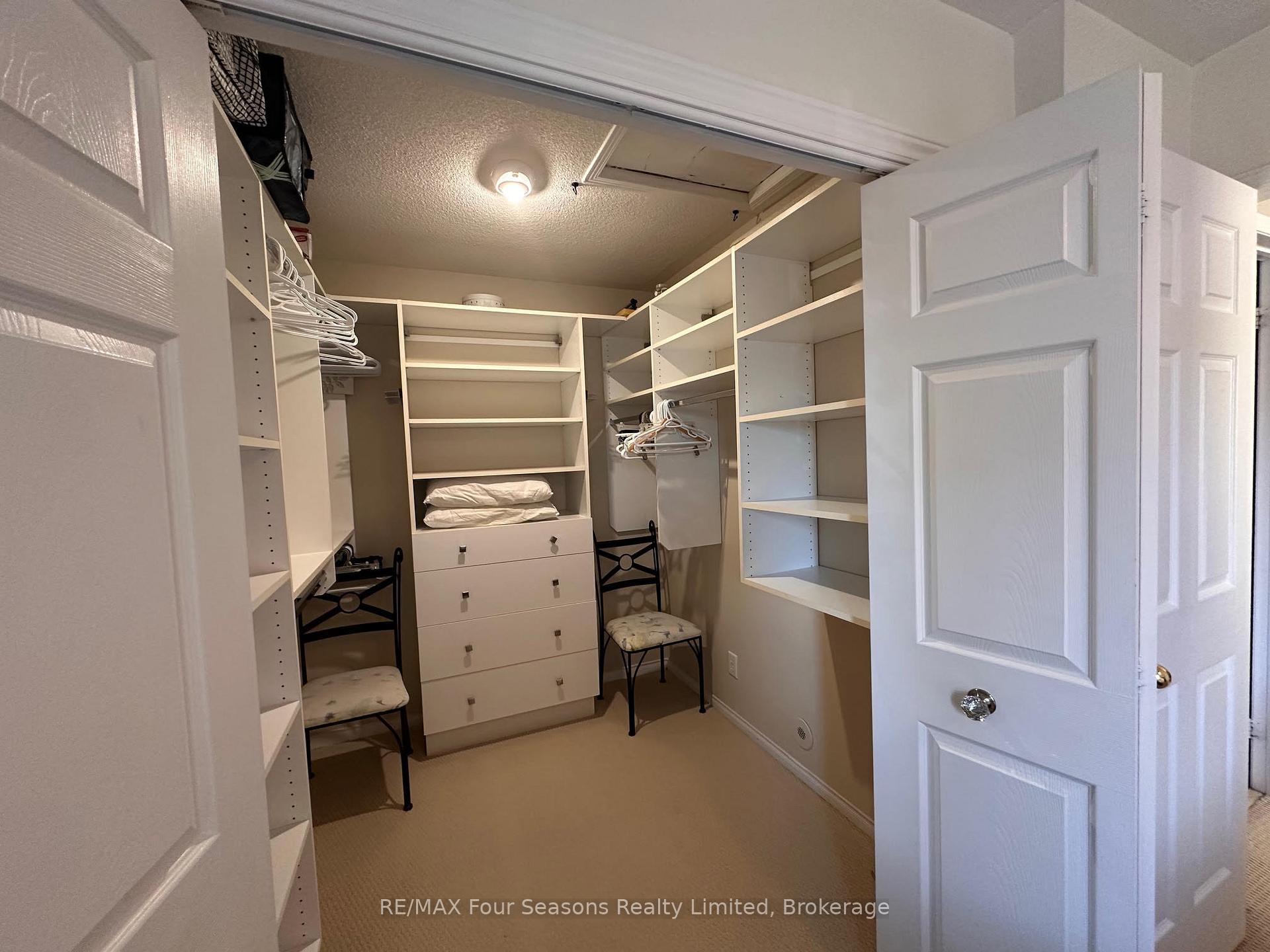 Photo 14 of Unit 21, 41 Sundial Court, Collingwood — HOMEH