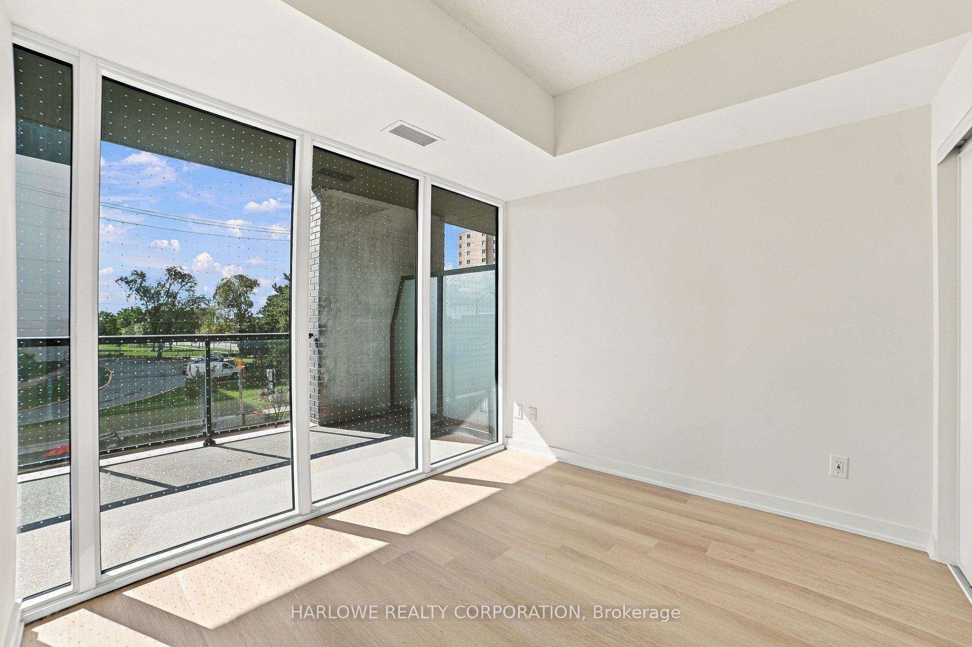 Photo 12 of Unit 206, 2825 Jane Street, North York, Glenfield-Jane Heights — HOMEH