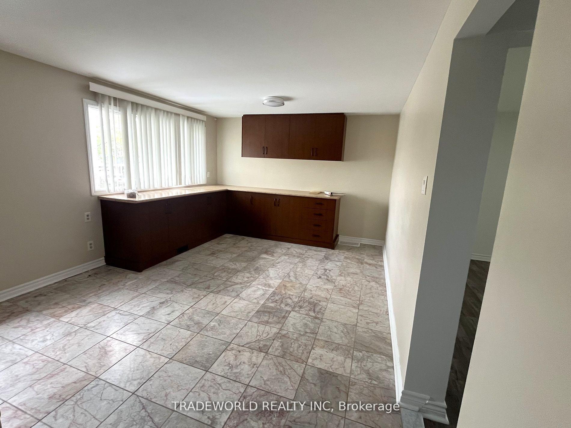 Photo 17 of 7465 Bybrook Drive, Mississauga, Malton — HOMEH