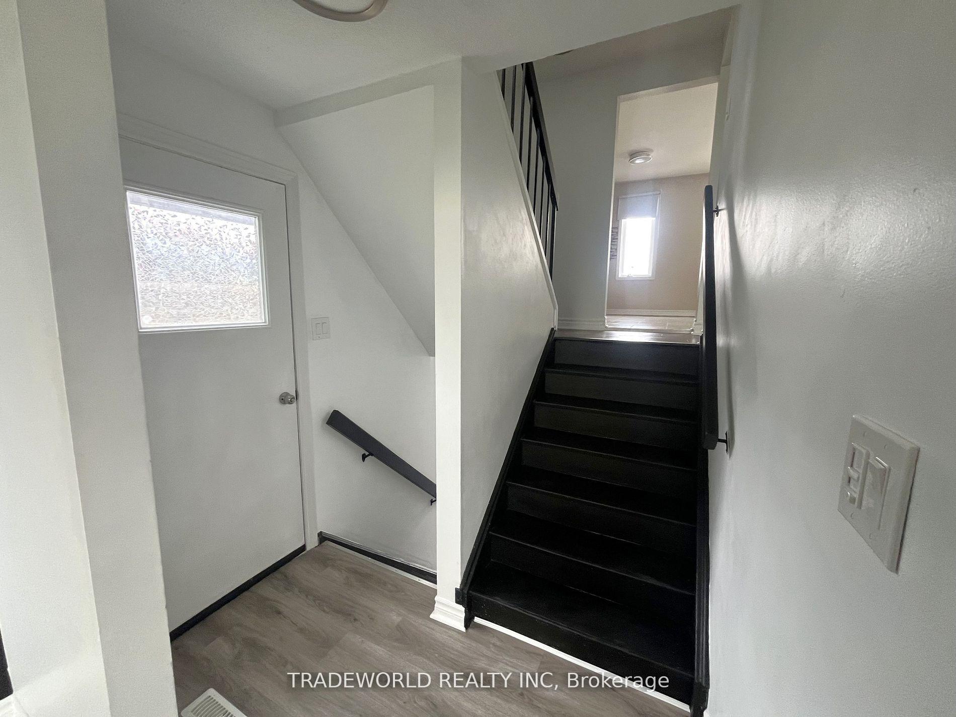 Photo 23 of 7465 Bybrook Drive, Mississauga, Malton — HOMEH