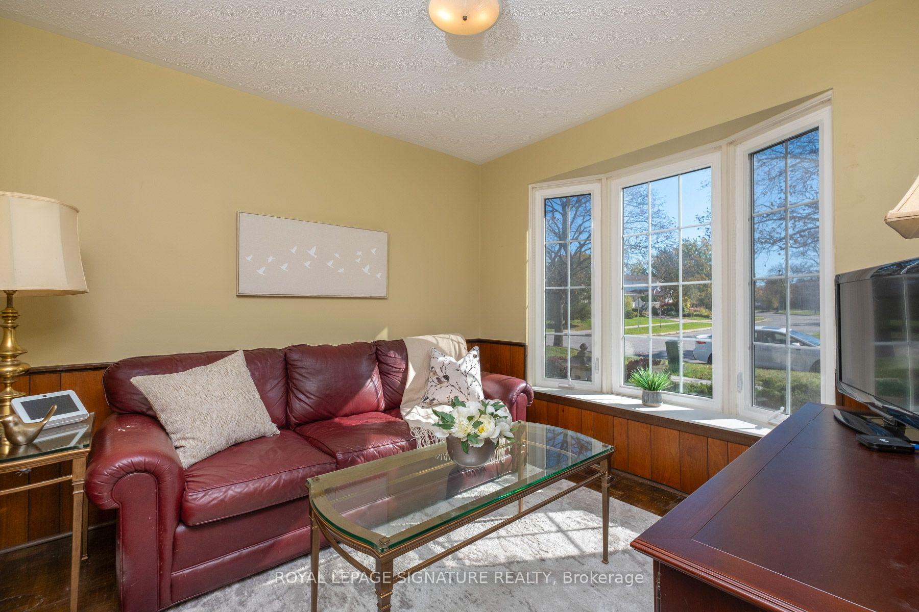 Photo 3 of 85 Pebblehill Square, Scarborough, Agincourt North — HOMEH