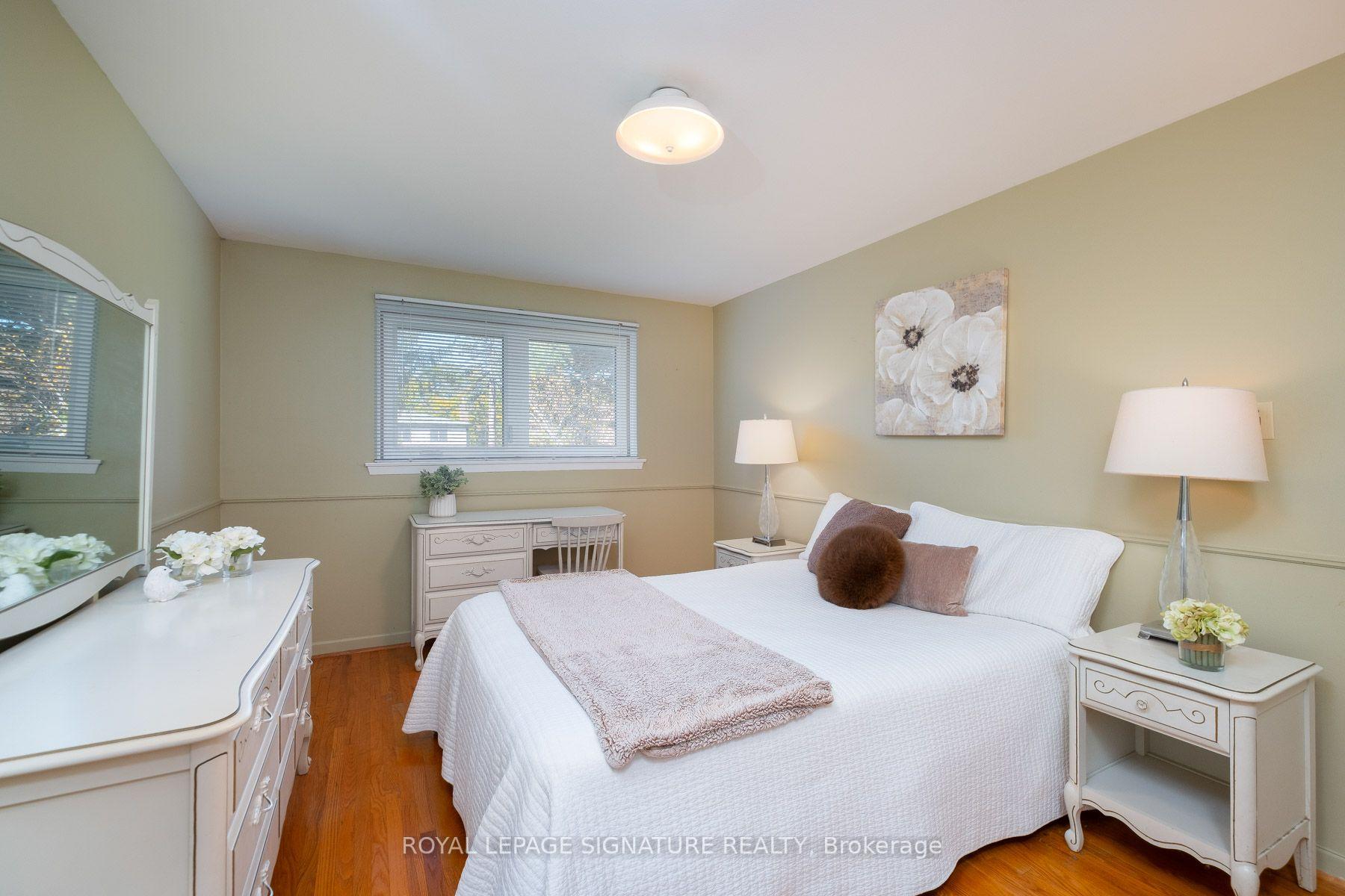 Photo 14 of 85 Pebblehill Square, Scarborough, Agincourt North — HOMEH